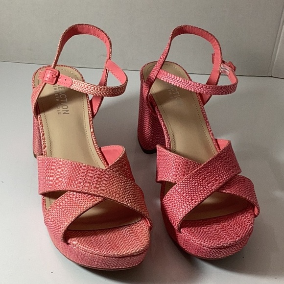 Kenneth Cole Reaction Women's Reeva Platform Dress Sandals - Picture 6 of 11